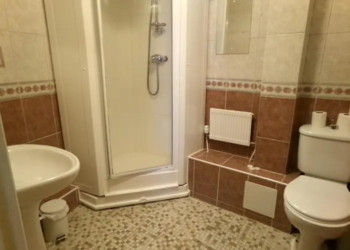 Averon Guest House