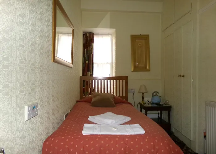 Averon Guest House